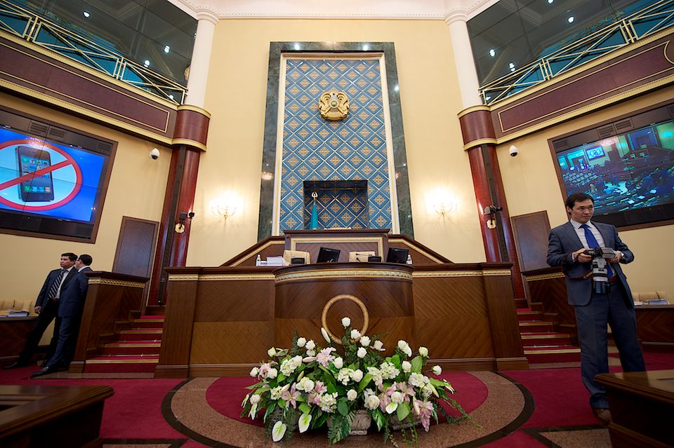 Закулисье работы депутатов Мажилиса Парламента Казахстана, заседания, комитеты и парламентская жизнь, Мажилис, Парламент Казахстана, депутаты, законотворчество, Астана, парламентская жизнь, Карлыгаш Нуржан, Shanger.kz