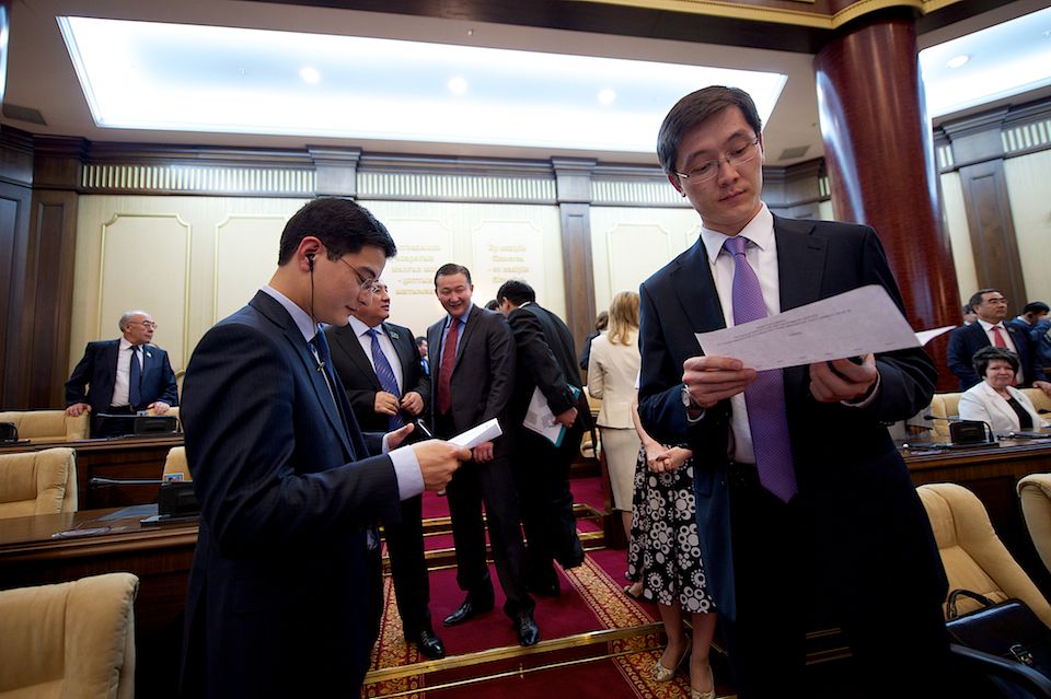 Закулисье работы депутатов Мажилиса Парламента Казахстана, заседания, комитеты и парламентская жизнь, Мажилис, Парламент Казахстана, депутаты, законотворчество, Астана, парламентская жизнь, Карлыгаш Нуржан, Shanger.kz