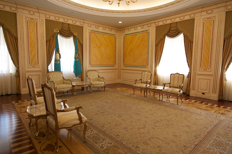 Президентский дворец Акорда, внутренние залы, переговорные, зимний сад и рабочие помещения Администрации Президента Казахстан, акорда, президент Казахстана, резиденция президента, дворец, Астана, архитектура, администрация президента, фоторепортаж, Казахстан, Shanger.kz, Карлыгаш Нуржан, Карла Нур