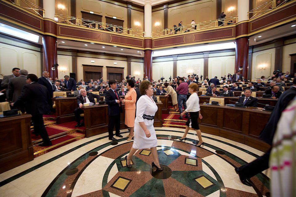 Закулисье работы депутатов Мажилиса Парламента Казахстана, заседания, комитеты и парламентская жизнь, Мажилис, Парламент Казахстана, депутаты, законотворчество, Астана, парламентская жизнь, Карлыгаш Нуржан, Shanger.kz