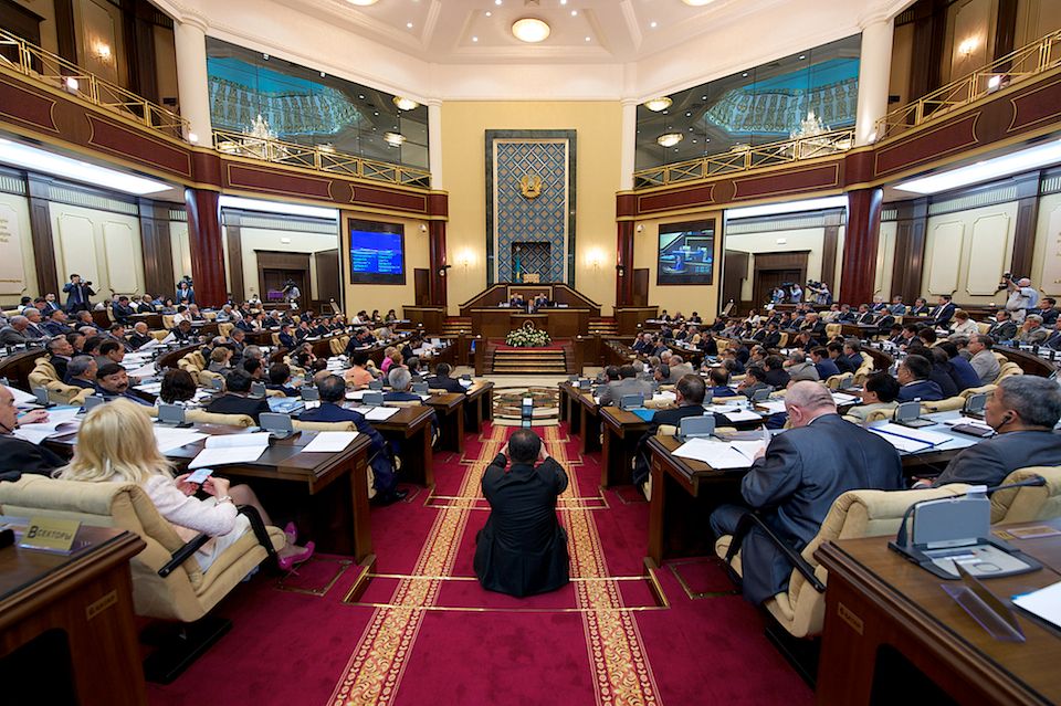 Закулисье работы депутатов Мажилиса Парламента Казахстана, заседания, комитеты и парламентская жизнь, Мажилис, Парламент Казахстана, депутаты, законотворчество, Астана, парламентская жизнь, Карлыгаш Нуржан, Shanger.kz