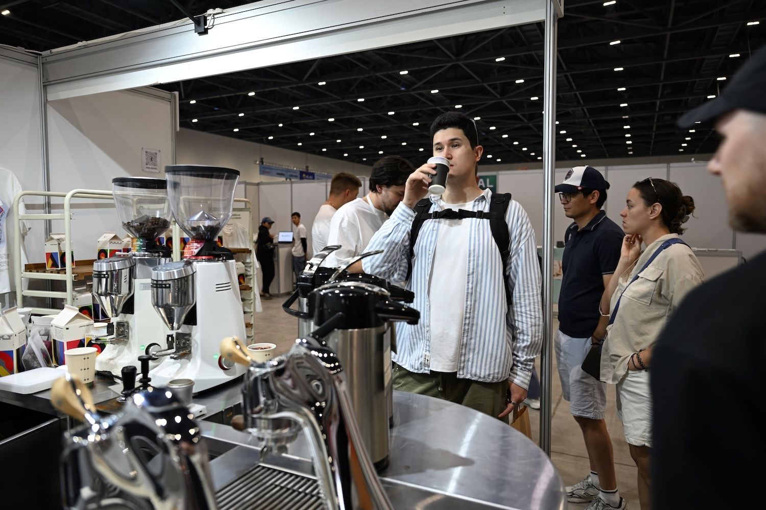 Астанадағы Astana Coffee Expo 2026 көрмесінен фоторепортаж: баристалар, қуырушылар, халықаралық қатысушылар, кофе және bubble tea. Astana Coffee Expo 2026, Қазақстандағы кофе, кофе мәдениеті, бариста, specialty coffee, кофе қуыру, Астана, Қазақстан, HoReCa, bubble tea, фоторепортаж