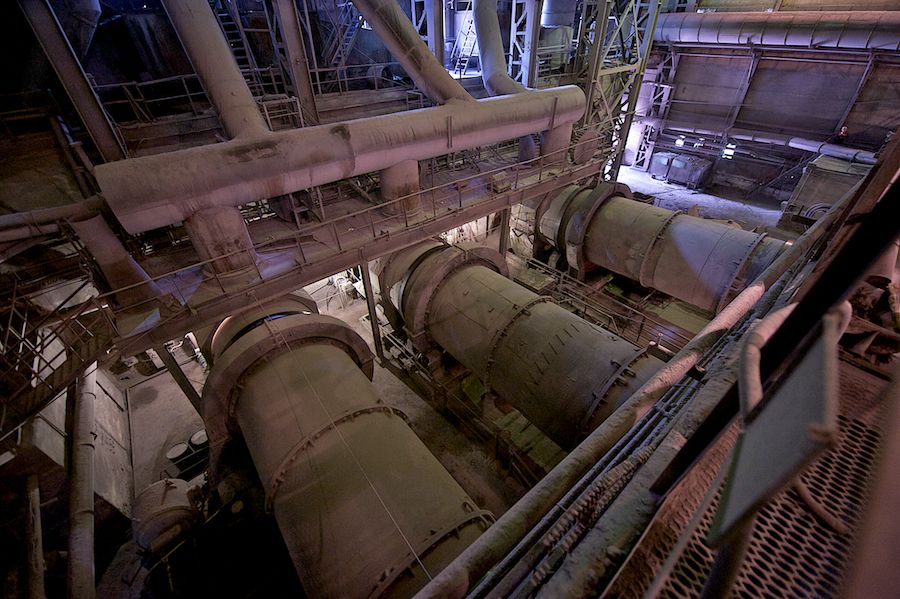 Производство стали на металлургическом комбинате «АрселорМиттал Темиртау»: добыча руды, плавка, прокат и жизнь металлургов Казахстана, АрселорМиттал Темиртау, металлурги, сталь, производство, Казахстан, завод, металлургический комбинат, промышленность, рабочие, Shanger.kz, Карлыгаш Нуржан