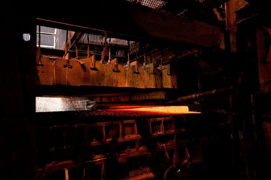 Производство стали на металлургическом комбинате «АрселорМиттал Темиртау»: добыча руды, плавка, прокат и жизнь металлургов Казахстана, АрселорМиттал Темиртау, металлурги, сталь, производство, Казахстан, завод, металлургический комбинат, промышленность, рабочие, Shanger.kz, Карлыгаш Нуржан