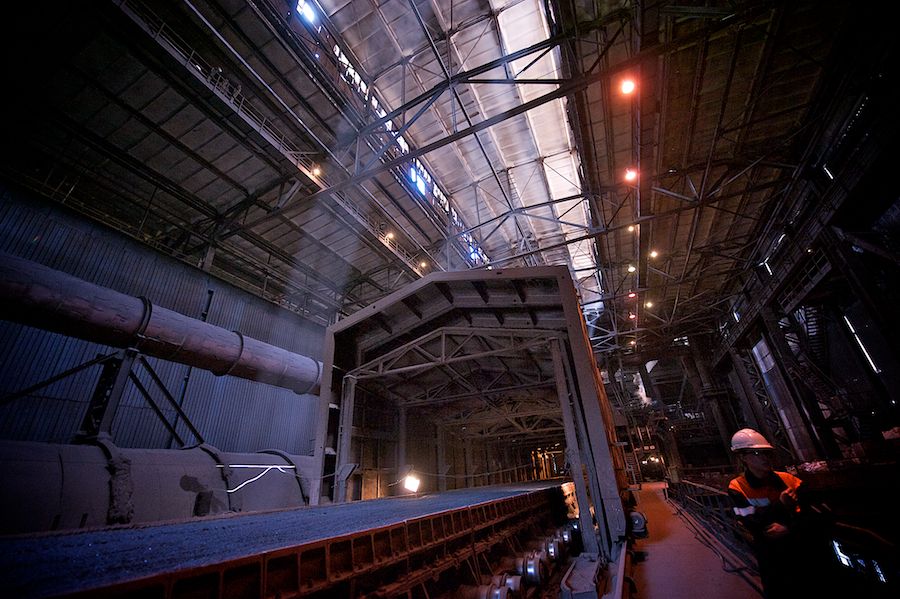 Производство стали на металлургическом комбинате «АрселорМиттал Темиртау»: добыча руды, плавка, прокат и жизнь металлургов Казахстана, АрселорМиттал Темиртау, металлурги, сталь, производство, Казахстан, завод, металлургический комбинат, промышленность, рабочие, Shanger.kz, Карлыгаш Нуржан