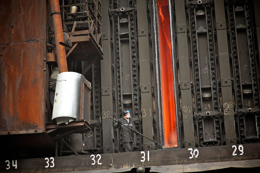 Производство стали на металлургическом комбинате «АрселорМиттал Темиртау»: добыча руды, плавка, прокат и жизнь металлургов Казахстана, АрселорМиттал Темиртау, металлурги, сталь, производство, Казахстан, завод, металлургический комбинат, промышленность, рабочие, Shanger.kz, Карлыгаш Нуржан
