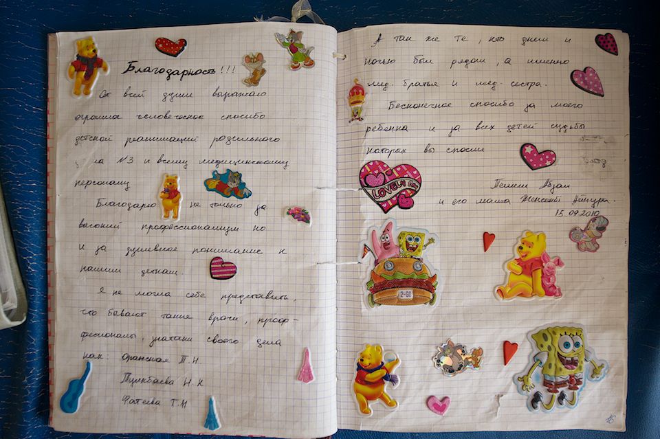 Врачи-неонатологи и медсёстры роддома №3 в Астане выхаживают недоношенных детей весом от 500 граммов, используя современные методы лечения и заботу, неонатология, недоношенные дети, роддом №3, медицина Казахстана, здоровье новорождённых, Астана, Карлыгаш Нуржан, Shanger.kz