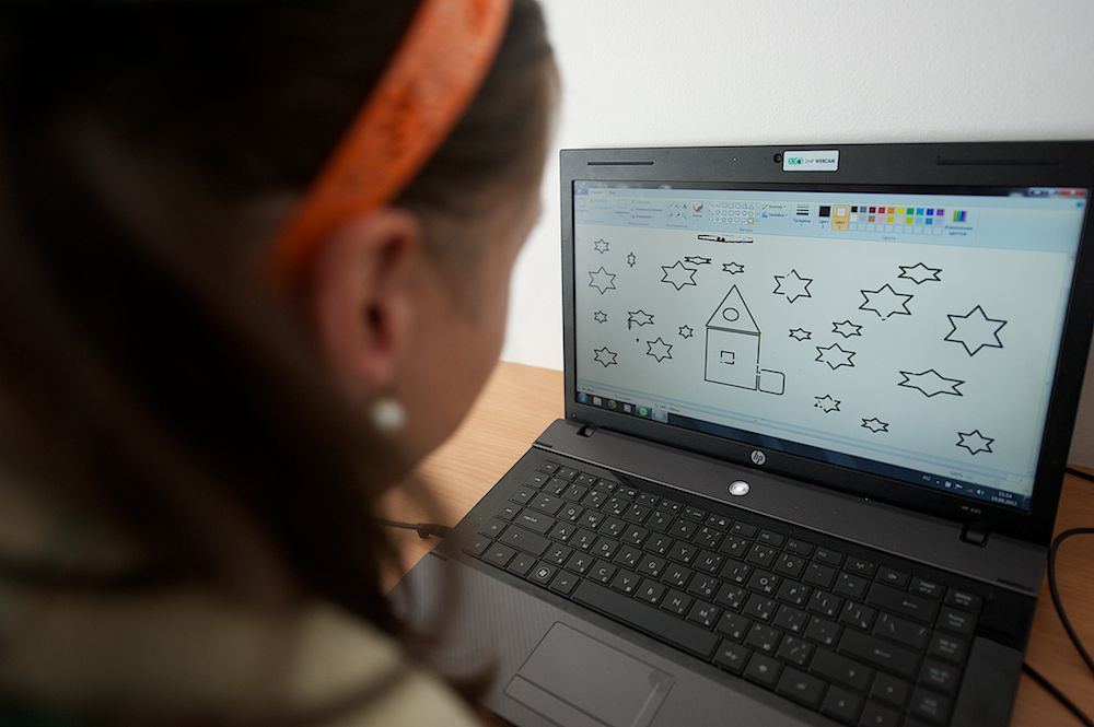 Пациенты павлодарского клубного дома «Альрами» на занятиях по реабилитации и общению, ментальное здоровье, психоневрология, клубный дом Альрами, социальная реабилитация, Павлодар, Казахстан, Карлыгаш Нуржан, Shanger.kz