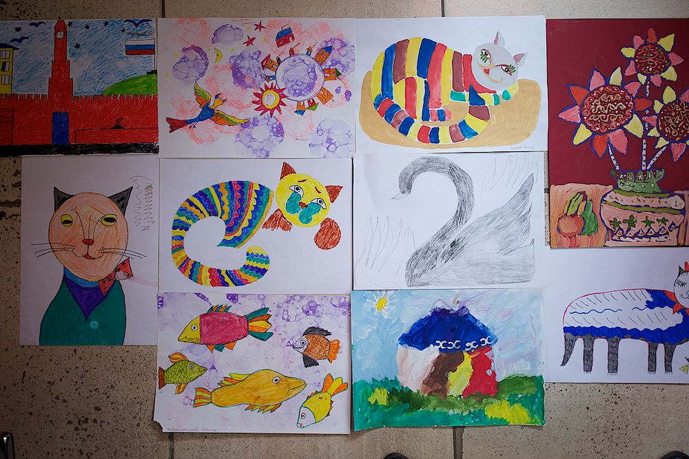 Пациенты павлодарского клубного дома «Альрами» на занятиях по реабилитации и общению, ментальное здоровье, психоневрология, клубный дом Альрами, социальная реабилитация, Павлодар, Казахстан, Карлыгаш Нуржан, Shanger.kz