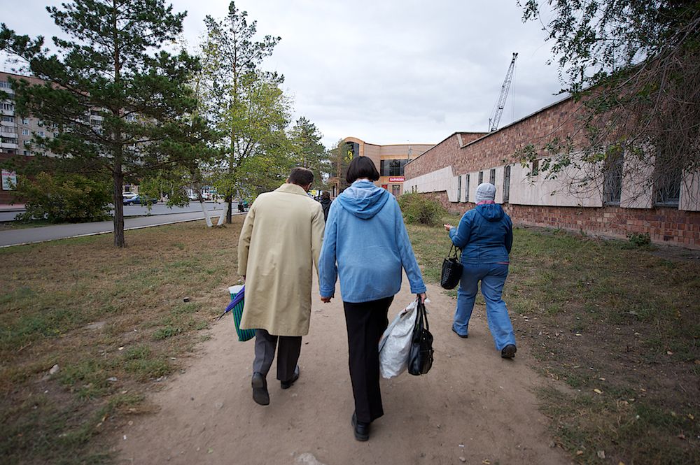 Пациенты павлодарского клубного дома «Альрами» на занятиях по реабилитации и общению, ментальное здоровье, психоневрология, клубный дом Альрами, социальная реабилитация, Павлодар, Казахстан, Карлыгаш Нуржан, Shanger.kz