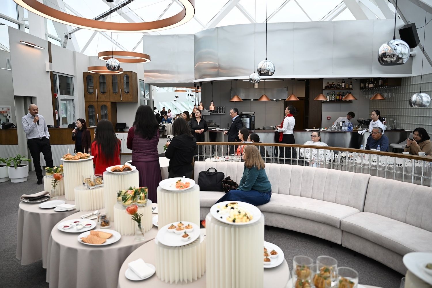 Nazarbayev University-дегі Өnergy Kitchen, тағам мәзірі зерттеушілермен бірге әзірленетін кеңістік. Өnergy Kitchen, Nazarbayev University, тамақтану, дербестендірілген тамақтану, тағам зерттеулері, Астана, NutrIX 2026