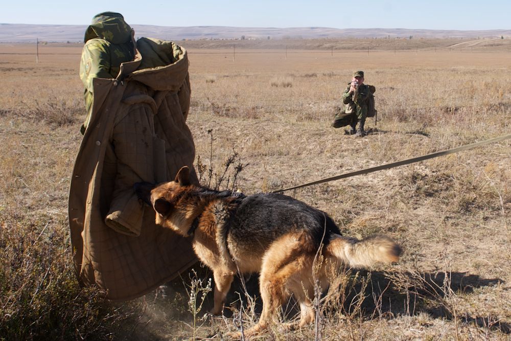 Пограничники Казахстана на ночном посту: жизнь, служба и охрана границы с Китаем]6 граница Казахстана, пограничники, служба, безопасность, армия, Челах, Аркан-Керген, восточный Казахстан, военные, Shanger.kz, Карлыгаш Нуржан