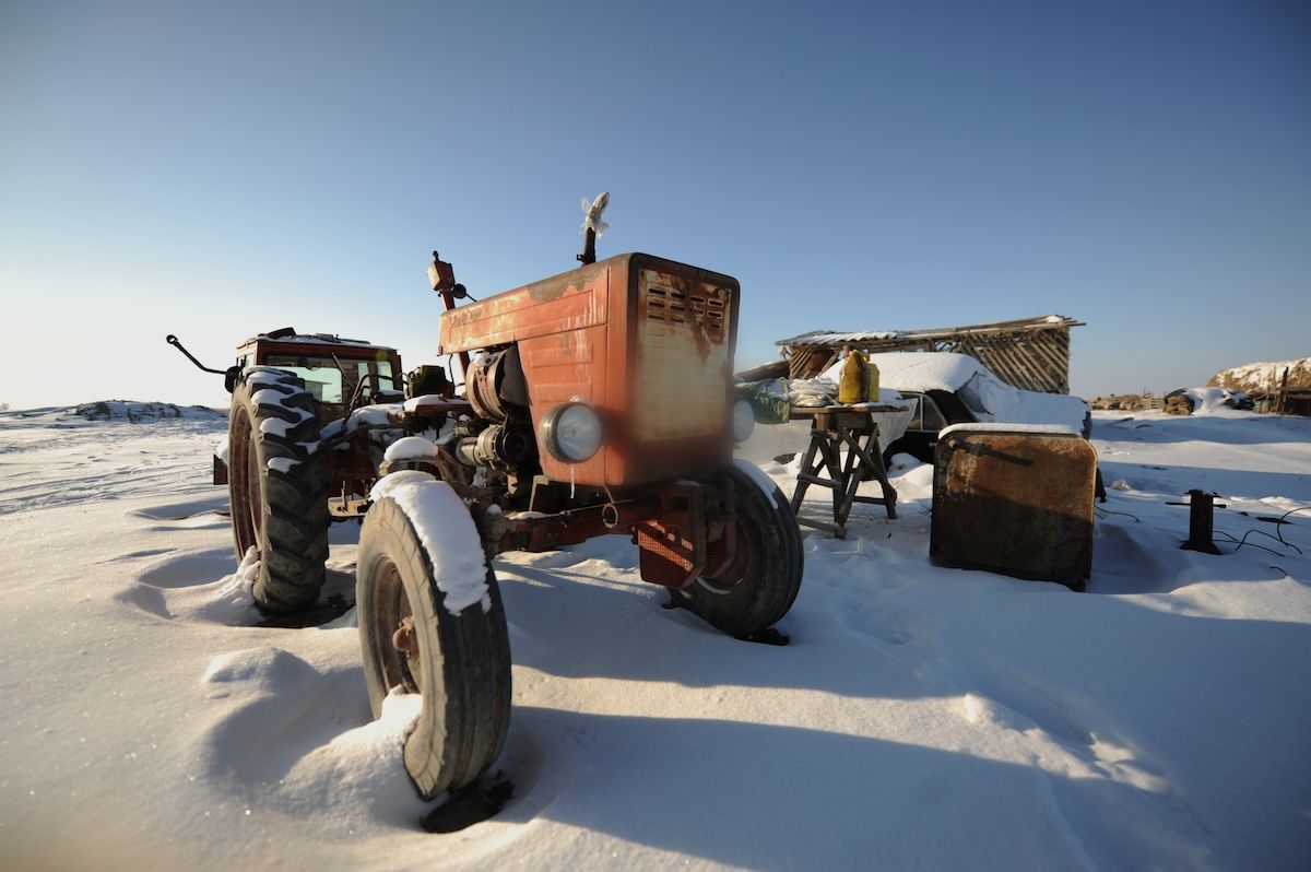 Казахская семья чабанов из села Кызылагаш живёт вдали от городской суеты, сохраняя традиционный уклад, гостеприимие и простую радость сельской жизни. Чабаны, сельская жизнь, Кызылагаш, традиции Казахстана, семья, сельский быт, Зима в Казахстане, Карлыгаш Нуржан, Shanger.kz