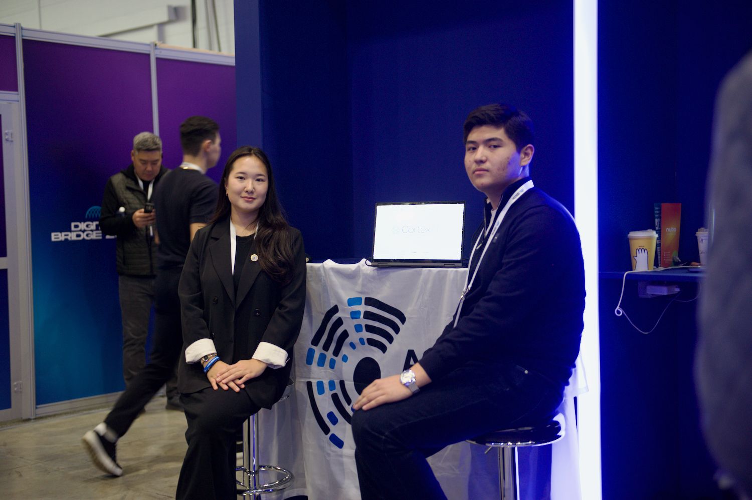 Участники форума Digital Bridge 2025 в Астане: стартаперы, инвесторы и технологические лидеры на пути цифрового скачка Казахстана, digital bridge 2025, форум технологий, Казахстан цифровой скачок, стартапы, инвестиции, ИИ, Астана, инновации