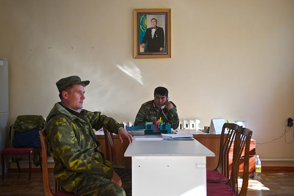 Пограничники Казахстана на ночном посту: жизнь, служба и охрана границы с Китаем]6 граница Казахстана, пограничники, служба, безопасность, армия, Челах, Аркан-Керген, восточный Казахстан, военные, Shanger.kz, Карлыгаш Нуржан