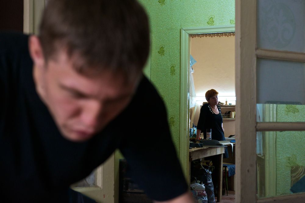 Бывшие осужденные Казахстана, проходящие ресоциализацию и адаптацию к жизни после тюрьмы в реабилитационных центрах и приютах, тюремная реформа, ресоциализация, бывшие осужденные, пробация, PRI, реабилитационные центры, Павлодар, Караганда, Карлыгаш Нуржан, Shanger.kz