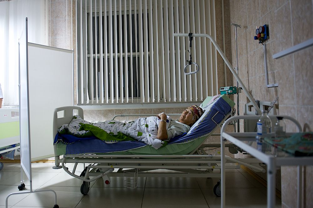 Благотворительный проект «Ангел-хранитель» фонда «Кус Жолы» и Казкоммерцбанка оснастил Урджарскую районную больницу современным медоборудованием. Ангел-хранитель, Урджар, Восточно-Казахстанская область, фонд Кус Жолы, Казкоммерцбанк, благотворительность, медицина, Карлыгаш Нуржан, Shanger.kz