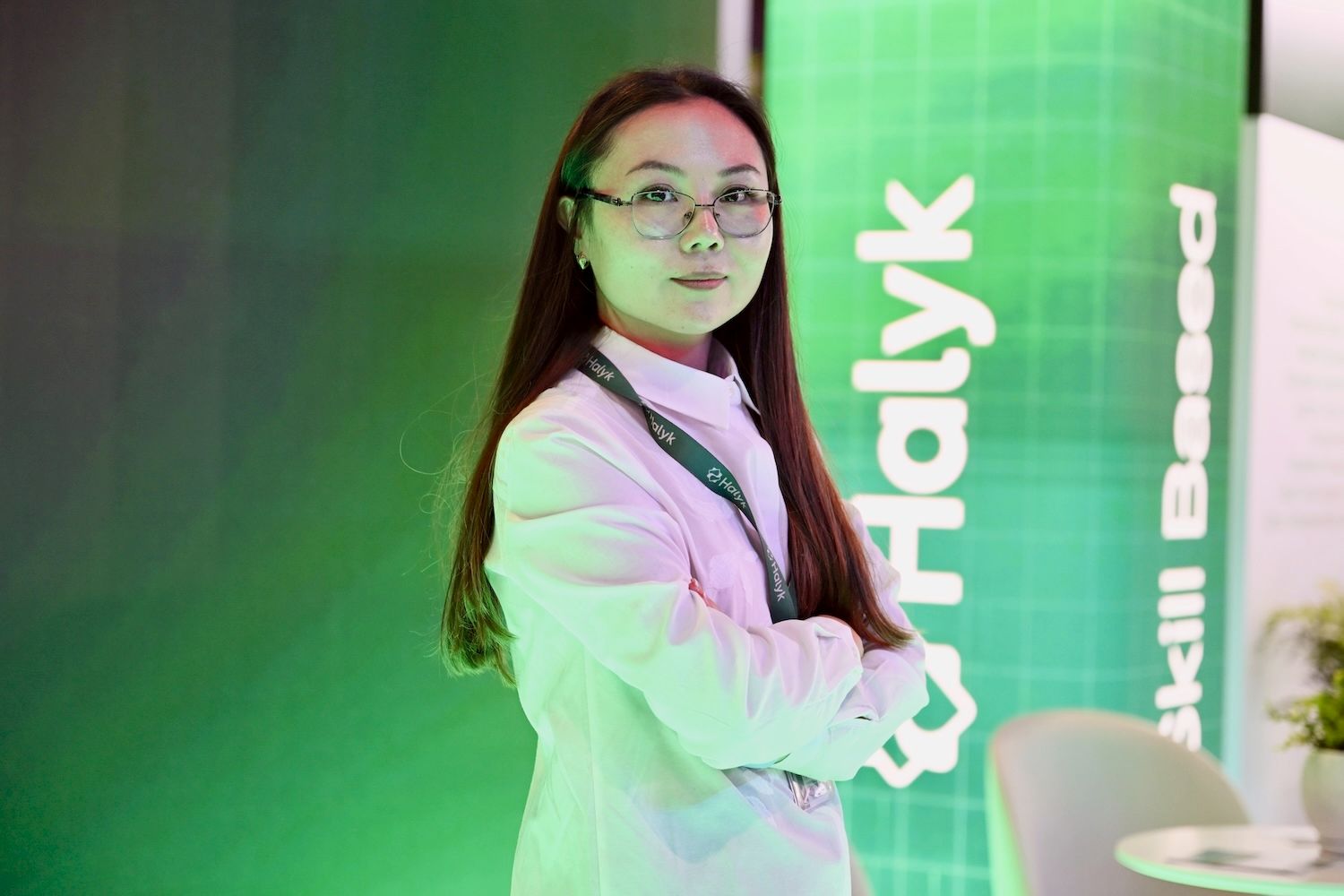 Астанада өткен AI & Digital Bridge 2026 — жасанды интеллект пен цифрлық технологиялар жобаларының көрмесі, AI & Digital Bridge 2026, жасанды интеллект, цифрлық технологиялар, Astana Hub, стартаптар, Қазақстан, Астана, Halyk Bank, Nazarbayev University, Astana IT University
