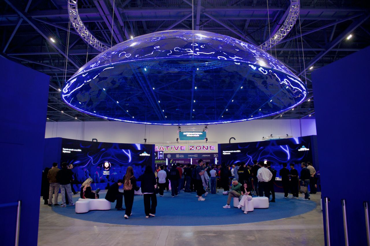 Участники форума Digital Bridge 2025 в Астане: стартаперы, инвесторы и технологические лидеры на пути цифрового скачка Казахстана, digital bridge 2025, форум технологий, Казахстан цифровой скачок, стартапы, инвестиции, ИИ, Астана, инновации