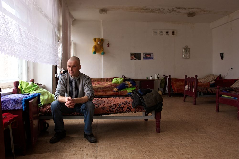 Бывшие осужденные Казахстана, проходящие ресоциализацию и адаптацию к жизни после тюрьмы в реабилитационных центрах и приютах, тюремная реформа, ресоциализация, бывшие осужденные, пробация, PRI, реабилитационные центры, Павлодар, Караганда, Карлыгаш Нуржан, Shanger.kz