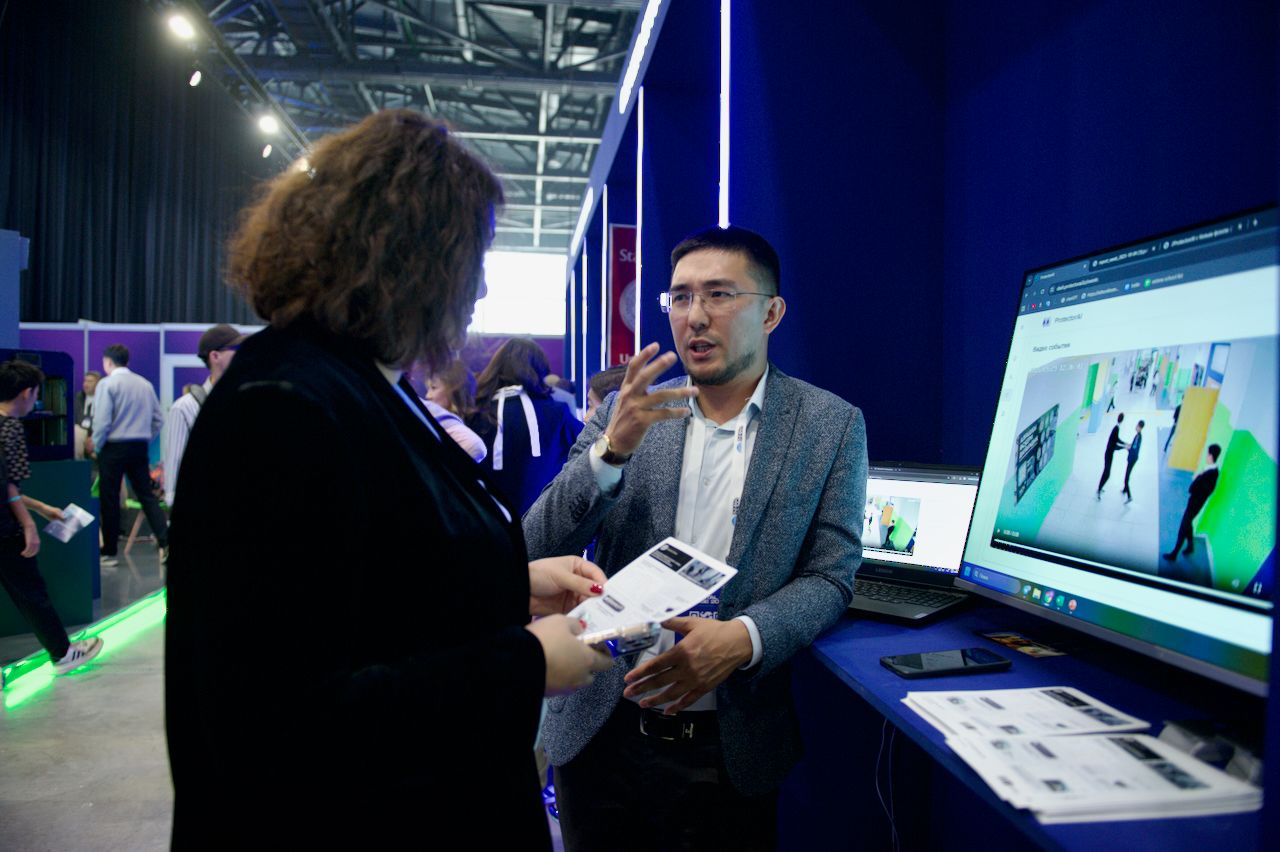 Участники форума Digital Bridge 2025 в Астане: стартаперы, инвесторы и технологические лидеры на пути цифрового скачка Казахстана, digital bridge 2025, форум технологий, Казахстан цифровой скачок, стартапы, инвестиции, ИИ, Астана, инновации