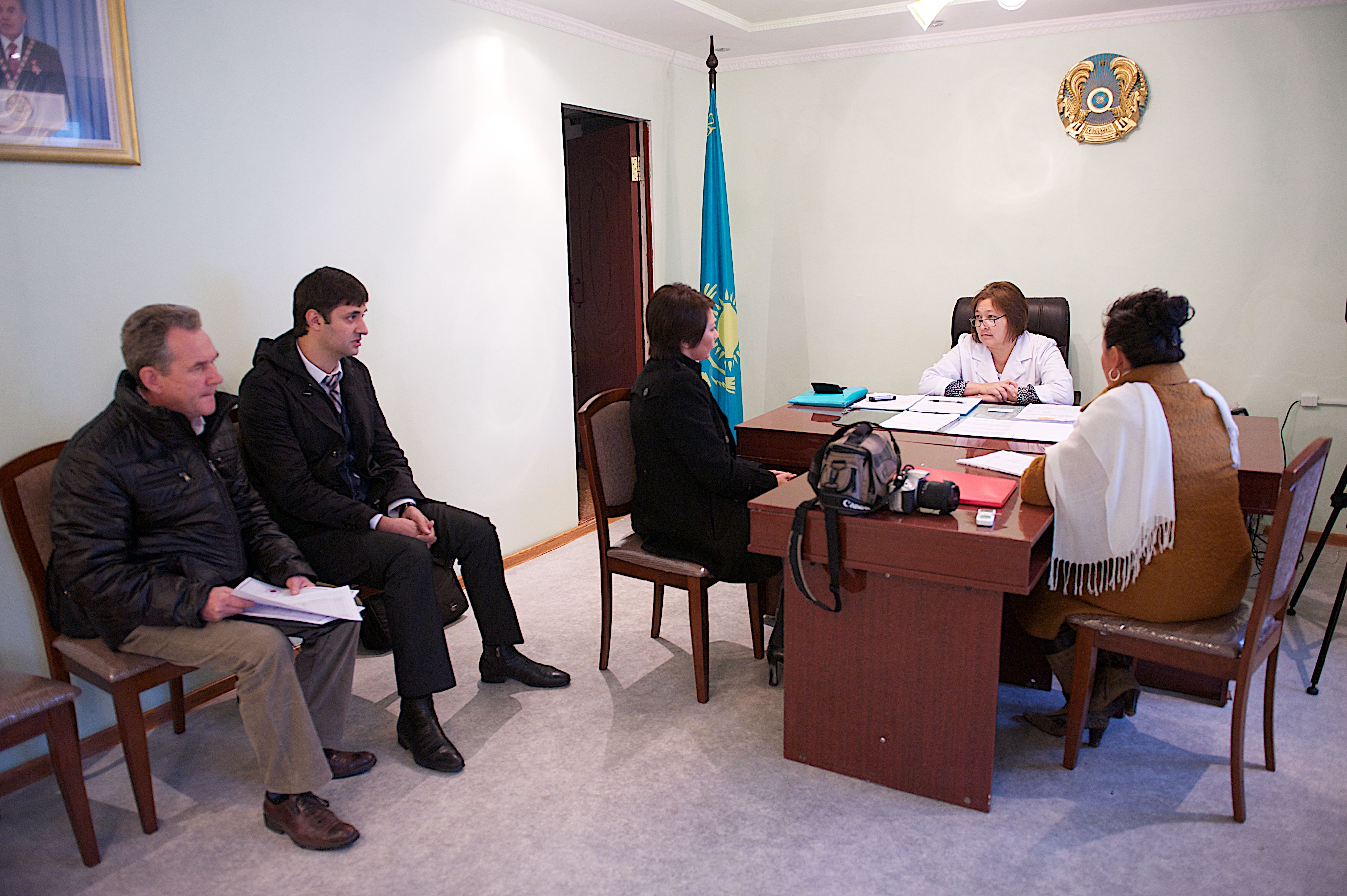 Благотворительный проект «Ангел-хранитель» фонда «Кус Жолы» и Казкоммерцбанка оснастил Урджарскую районную больницу современным медоборудованием. Ангел-хранитель, Урджар, Восточно-Казахстанская область, фонд Кус Жолы, Казкоммерцбанк, благотворительность, медицина, Карлыгаш Нуржан, Shanger.kz