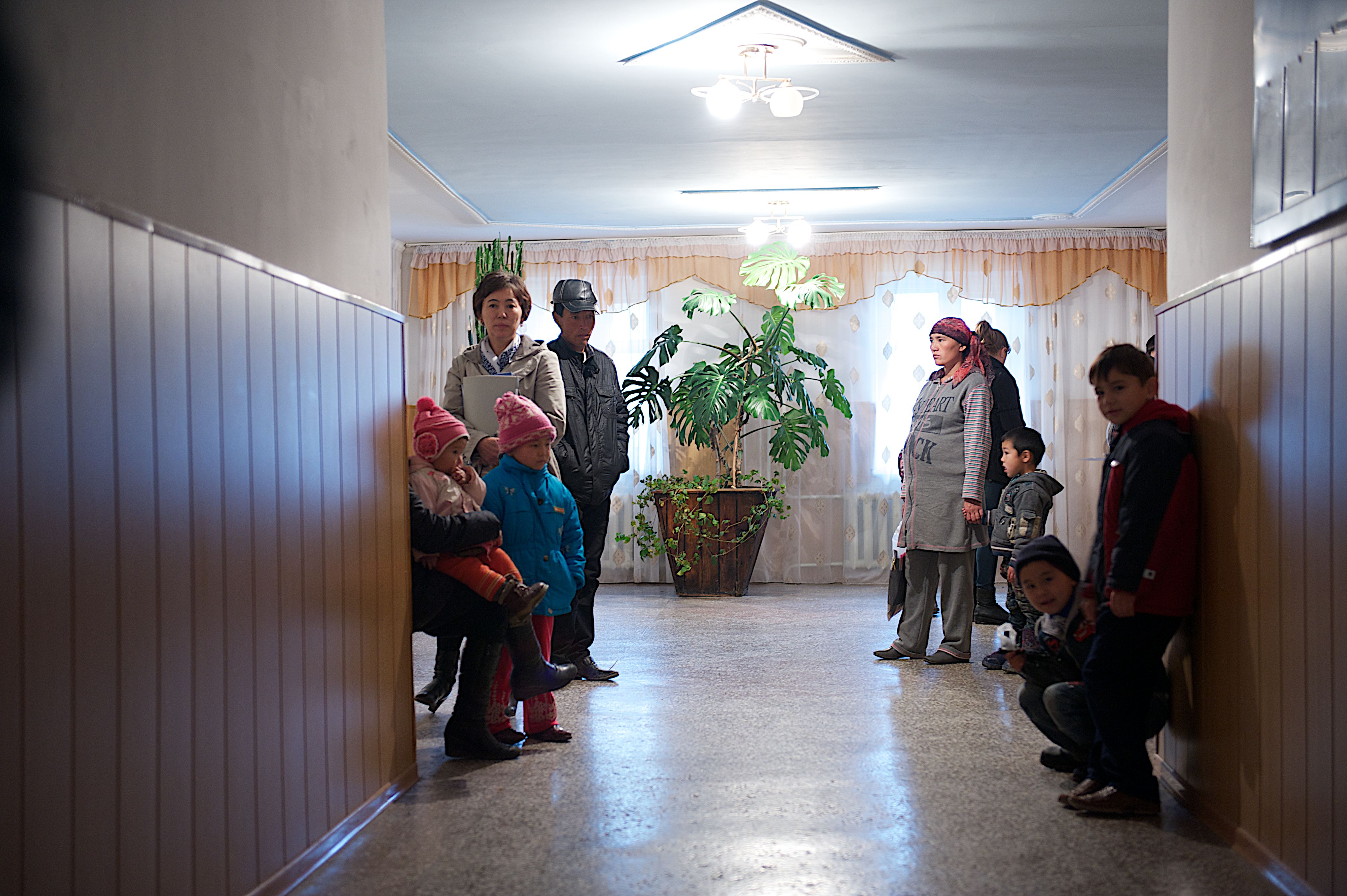 Благотворительный проект «Ангел-хранитель» фонда «Кус Жолы» и Казкоммерцбанка оснастил Урджарскую районную больницу современным медоборудованием. Ангел-хранитель, Урджар, Восточно-Казахстанская область, фонд Кус Жолы, Казкоммерцбанк, благотворительность, медицина, Карлыгаш Нуржан, Shanger.kz