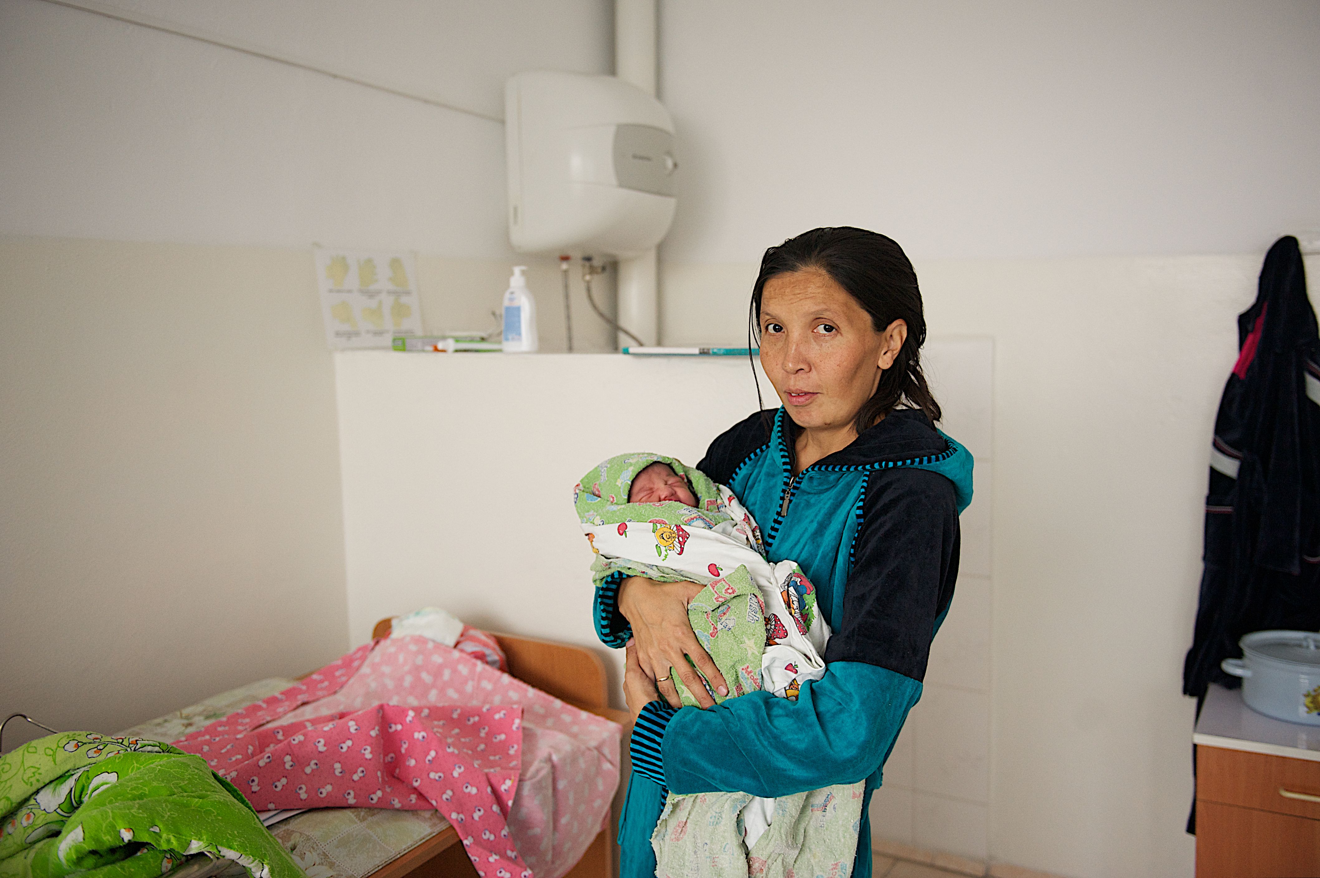 Благотворительный проект «Ангел-хранитель» фонда «Кус Жолы» и Казкоммерцбанка оснастил Урджарскую районную больницу современным медоборудованием. Ангел-хранитель, Урджар, Восточно-Казахстанская область, фонд Кус Жолы, Казкоммерцбанк, благотворительность, медицина, Карлыгаш Нуржан, Shanger.kz