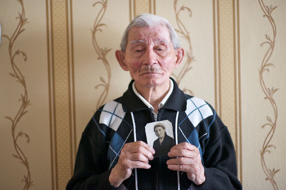 История любви ветерана Великой Отечественной войны Абена Берденова и его супруги Батес Мурзахановой, выдержавшей испытание временем и войной. Великая Отечественная война, ветераны, история любви, Казахстан, Караганда, фронт, Победа, память, Карлыгаш Нуржан, Shanger.kz