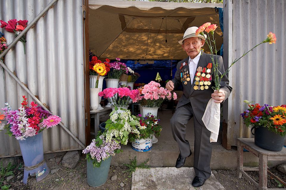 История любви ветерана Великой Отечественной войны Абена Берденова и его супруги Батес Мурзахановой, выдержавшей испытание временем и войной. Великая Отечественная война, ветераны, история любви, Казахстан, Караганда, фронт, Победа, память, Карлыгаш Нуржан, Shanger.kz