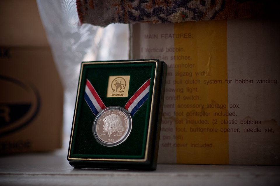 Атлеты с синдромом Дауна и их тренеры из движения Special Olympics Kazakhstan во время тренировок и соревнований, синдром Дауна, Special Olympics, Спешиал Олимпикс Казахстан, инклюзия, спорт и равенство, люди с инвалидностью, Нилюфар Амирбекова, Карлыгаш Нуржан, социальные истории, Shanger.kz