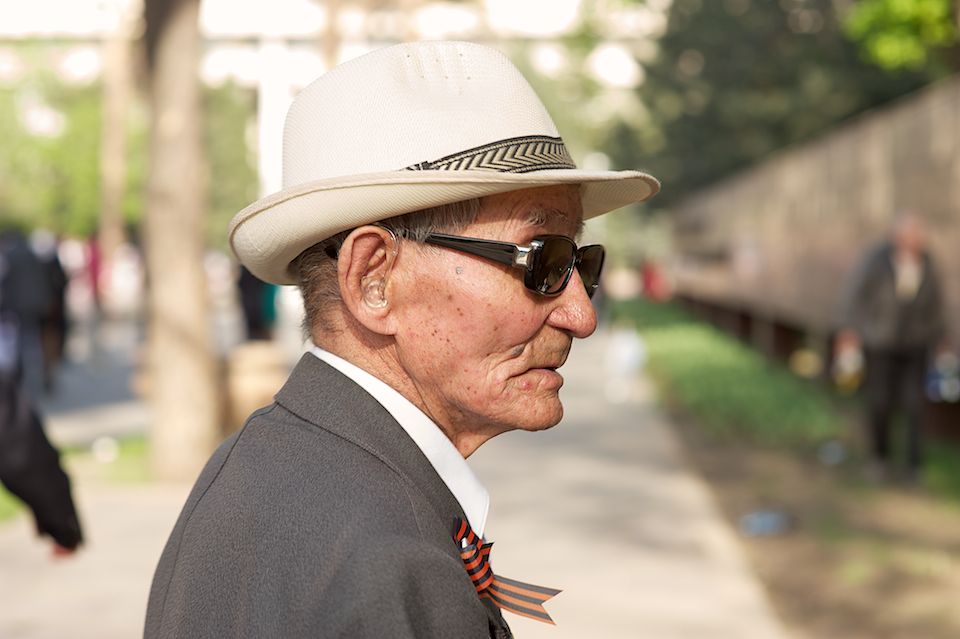 История любви ветерана Великой Отечественной войны Абена Берденова и его супруги Батес Мурзахановой, выдержавшей испытание временем и войной. Великая Отечественная война, ветераны, история любви, Казахстан, Караганда, фронт, Победа, память, Карлыгаш Нуржан, Shanger.kz