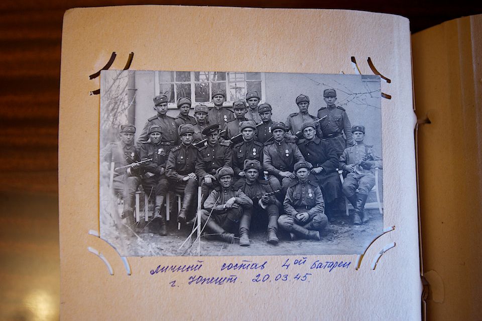 История любви ветерана Великой Отечественной войны Абена Берденова и его супруги Батес Мурзахановой, выдержавшей испытание временем и войной. Великая Отечественная война, ветераны, история любви, Казахстан, Караганда, фронт, Победа, память, Карлыгаш Нуржан, Shanger.kz