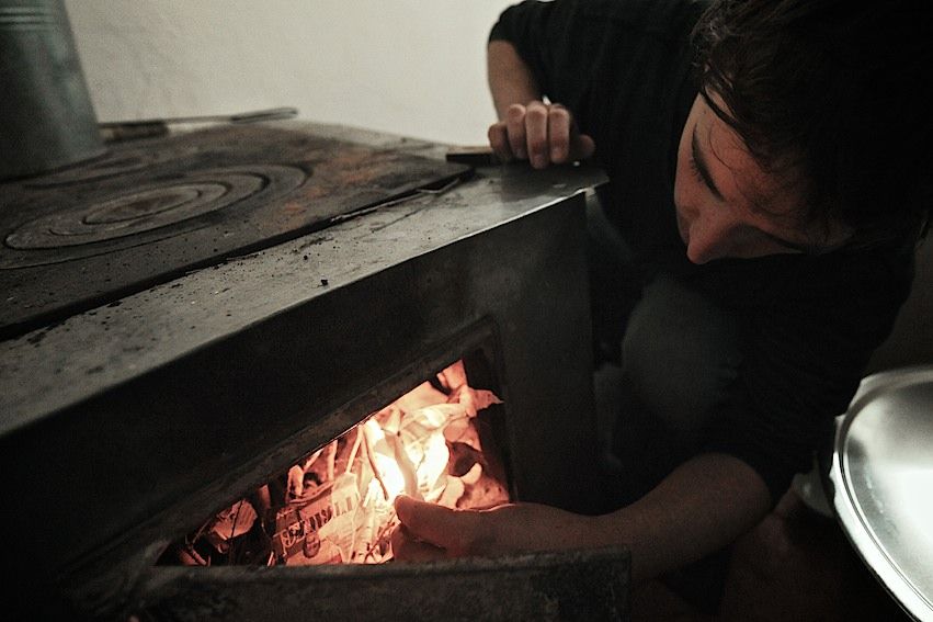 Американский волонтер Джонатан Рибел преподает английский язык в селе Шаульдер Южно-Казахстанской области, осваивает казахский язык и сельский быт, Джонатан Рибел, Корпус мира, село Шаульдер, английский язык, Казахстан, волонтер, сельская школа, Карлыгаш Нуржан, Shanger.kz