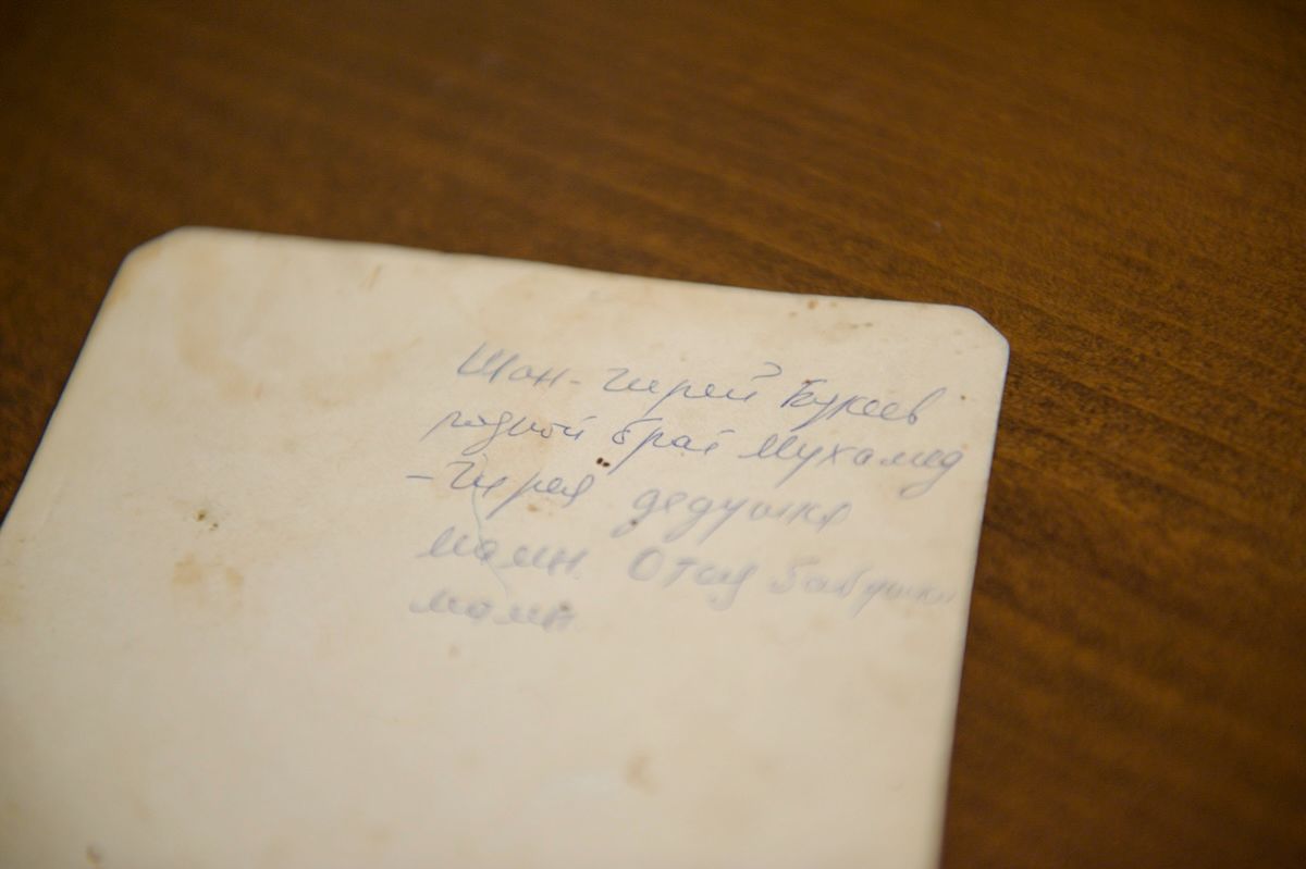 Архив Бокеевской династии, сохранённый исследовательницей Шолпанай Аманжоловой: редкие фотографии XIX–XX веков, семейные реликвии, восстановленные родословные, подлинные изображения Жангир-хана и Шангерея Бокея — фоторепортаж Карлыгаш Нуржан для Shanger.kz.