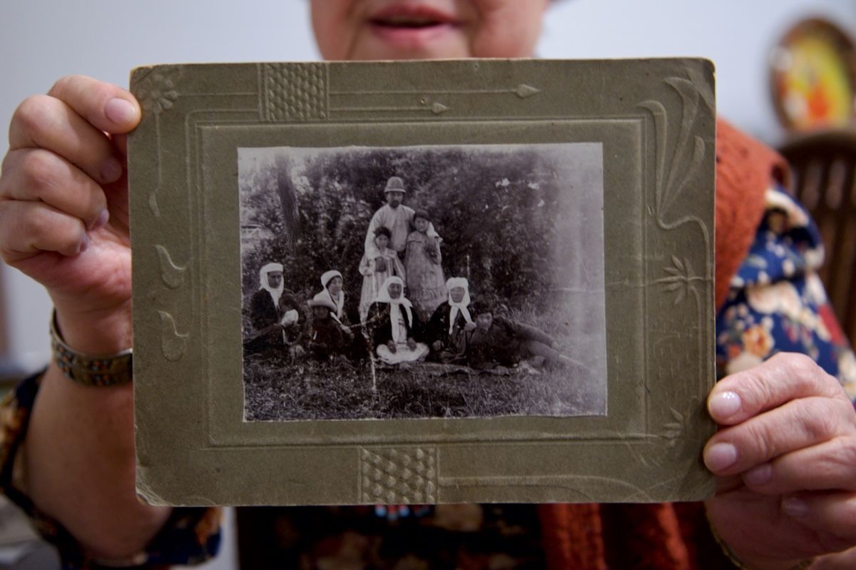 Архив Бокеевской династии, сохранённый исследовательницей Шолпанай Аманжоловой: редкие фотографии XIX–XX веков, семейные реликвии, восстановленные родословные, подлинные изображения Жангир-хана и Шангерея Бокея — фоторепортаж Карлыгаш Нуржан для Shanger.kz.