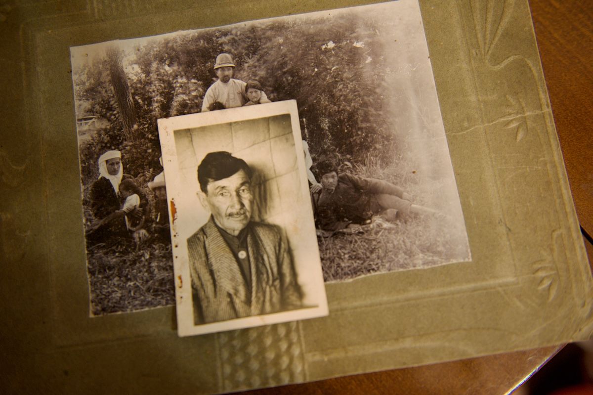 Архив Бокеевской династии, сохранённый исследовательницей Шолпанай Аманжоловой: редкие фотографии XIX–XX веков, семейные реликвии, восстановленные родословные, подлинные изображения Жангир-хана и Шангерея Бокея — фоторепортаж Карлыгаш Нуржан для Shanger.kz.