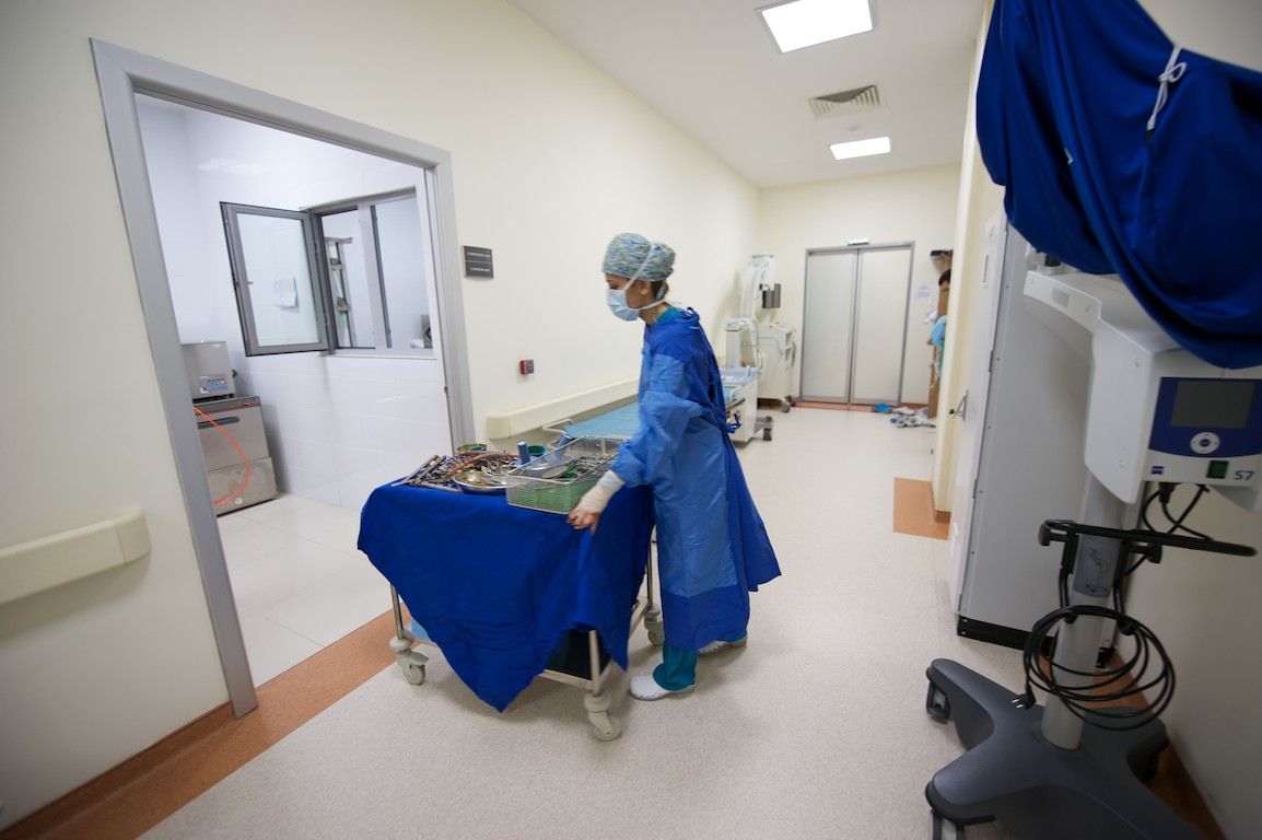 Операция на открытом сердце в клинике Almaty Sema Hospital: команда хирургов и пациент из Кыргызстана проходят сложный путь к восстановлению жизни, кардиохирургия Казахстана, Almaty Sema Hospital, операция на сердце, Казахстан, Жамалдин Болушов, Тансель Туркоглу, Феруз Бабашов, медицина, фоторепортаж, Карла Нур