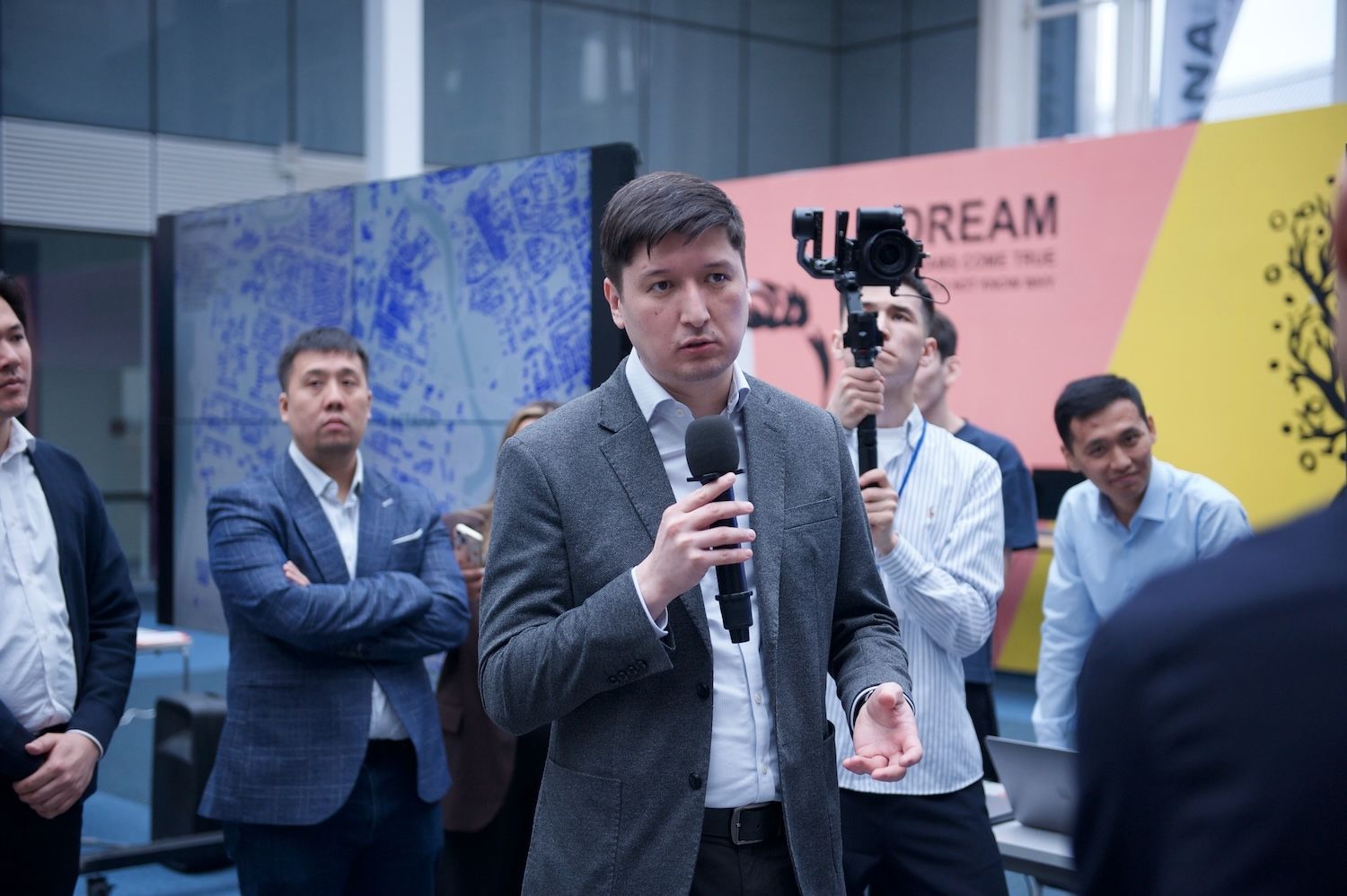 Қазақстанның нақты мәселелерін шешуге арналған AITU әзірлемелері; AITU, Astana IT University, Қазақстан, цифрлық криминалистика, су тасқынын болжау, жасанды интеллект, сүт безі обыры, нейротехнологиялар, су ресурстарын мониторингі, экожобалар