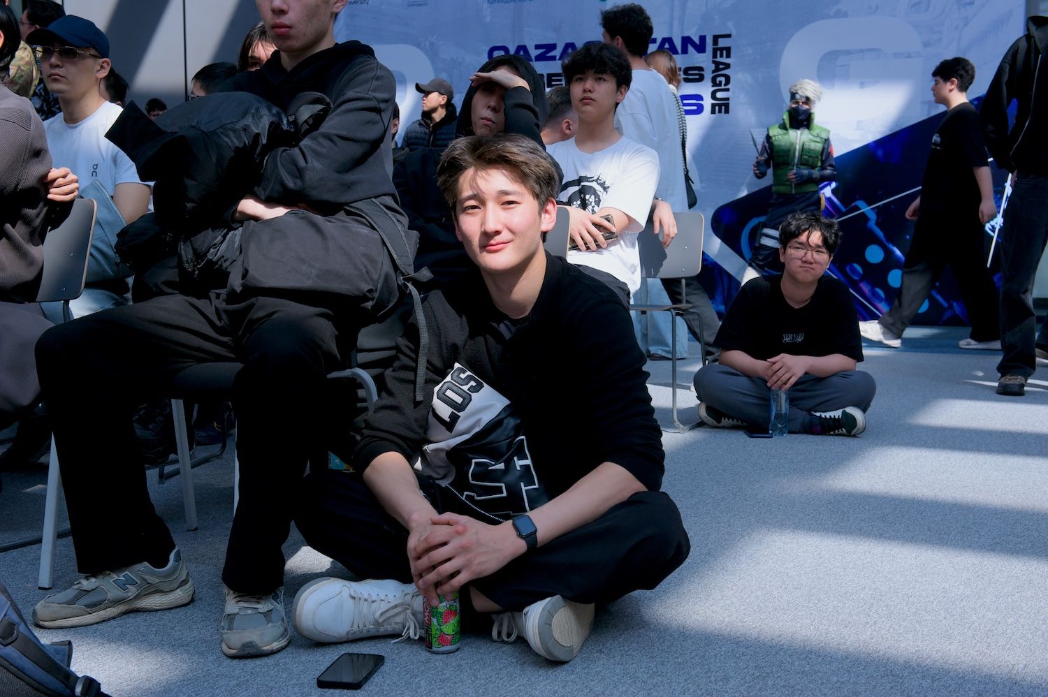 Astana IT University-де өткен Qazaqstan Cyber Games Students League 2026 турнирінің Counter-Strike 2 финалы, 2026 жылғы 18 сәуір, киберспорт, Qazaqstan Cyber Games, QCG 2026, QCG Students League, Counter-Strike 2, CS2, Astana IT University, AITU, студенттік лига, студенттік киберспорт, iPlay Esports, «Халық» қоры, Halyk, Тимур Құлыбаев, NNEF, ҚазҰМУ, IITU, Әли Иса, Әлтайыр Ахметов, Нариман Әбілшайықов, Рахматулло Сайдуллаев, Олимпиадалық киберспорт ойындары, Қазақстан, Астана, цифрлық экономика