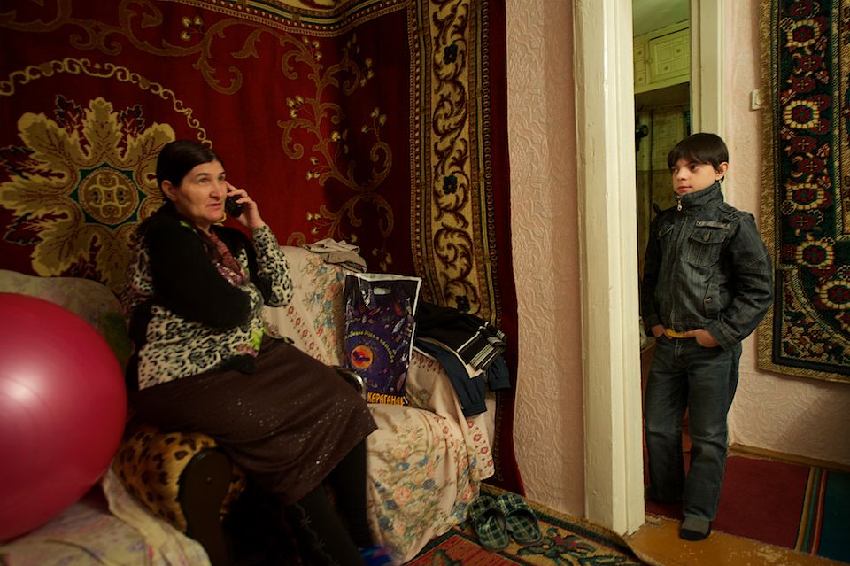 Многодетные матери и семьи в Павлодаре, получающие поддержку от фонда «Ассоциация многодетных матерей», многодетные семьи, Павлодар, фонд Ассоциация многодетных матерей, одинокие матери, социальная помощь, Карлыгаш Нуржан, Shanger.kz