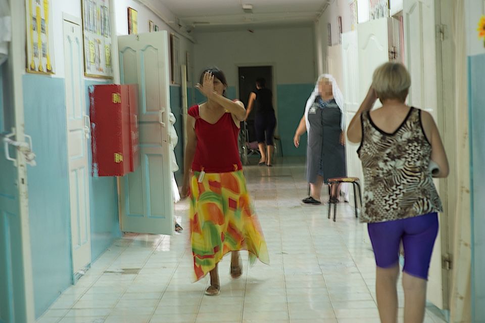 Женщины в исправительной колонии Атырау живут, работают и надеются на новую жизнь после освобождения. Повседневная жизнь и судьбы заключённых, женская колония, тюремная жизнь, исправительная система, Атырау, женщины Казахстана, судьбы, Карлыгаш Нуржан, Shanger.kz