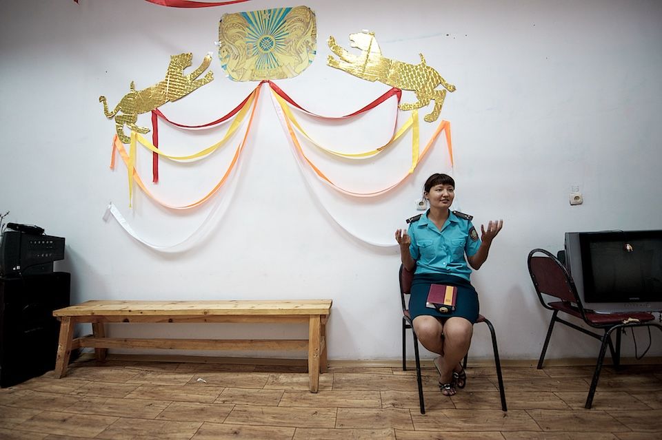 Женщины в исправительной колонии Атырау живут, работают и надеются на новую жизнь после освобождения. Повседневная жизнь и судьбы заключённых, женская колония, тюремная жизнь, исправительная система, Атырау, женщины Казахстана, судьбы, Карлыгаш Нуржан, Shanger.kz