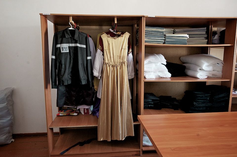 Женщины в исправительной колонии Атырау живут, работают и надеются на новую жизнь после освобождения. Повседневная жизнь и судьбы заключённых, женская колония, тюремная жизнь, исправительная система, Атырау, женщины Казахстана, судьбы, Карлыгаш Нуржан, Shanger.kz