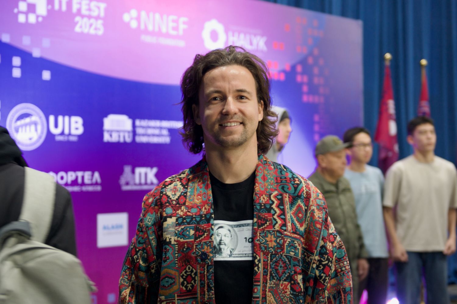 IT Fest 2025 в Алматы — образовательный фестиваль, организованный NNEF и University Alliance of Science and Technology (IITU, KBTU, UIB, AITU) при поддержке фонда Halyk; киберспорт, хакатоны, робототехника, студенческие проекты и технологические площадки.