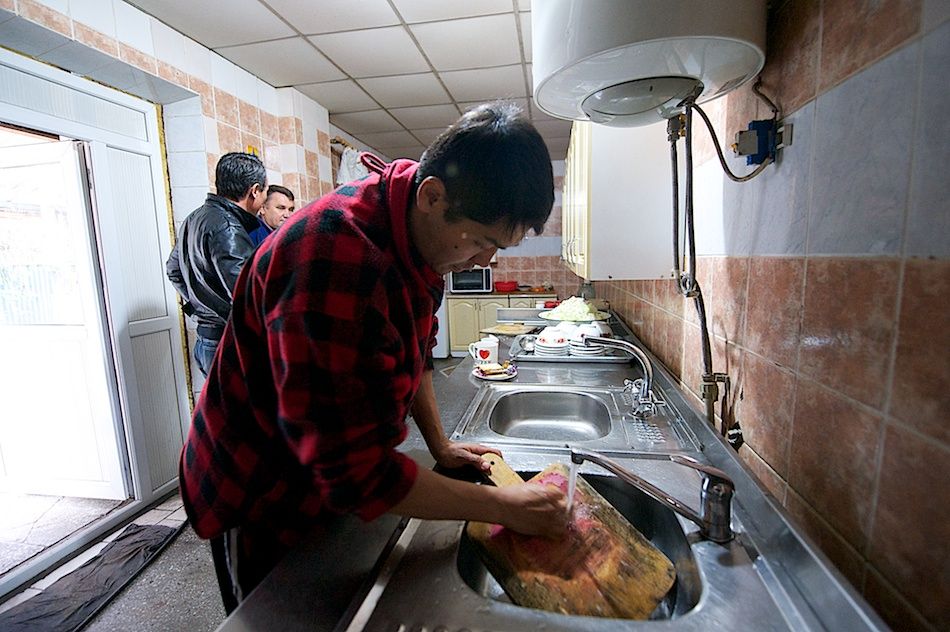 Бывшие наркозависимые, проходящие реабилитацию в алматинском центре «Бостандык», где им помогают вернуть веру в себя и начать новую жизнь, наркозависимость, реабилитация, центр Бостандык, Алмаз Хамиев, социальная адаптация, зависимость, Алматы, Карлыгаш Нуржан, социальные проблемы, Shanger.kz