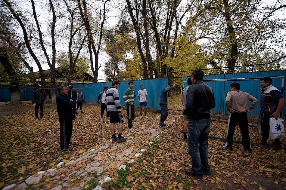 Бывшие наркозависимые, проходящие реабилитацию в алматинском центре «Бостандык», где им помогают вернуть веру в себя и начать новую жизнь, наркозависимость, реабилитация, центр Бостандык, Алмаз Хамиев, социальная адаптация, зависимость, Алматы, Карлыгаш Нуржан, социальные проблемы, Shanger.kz