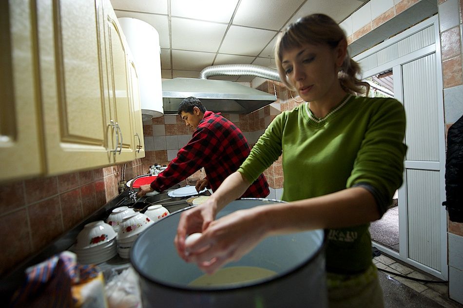 Бывшие наркозависимые, проходящие реабилитацию в алматинском центре «Бостандык», где им помогают вернуть веру в себя и начать новую жизнь, наркозависимость, реабилитация, центр Бостандык, Алмаз Хамиев, социальная адаптация, зависимость, Алматы, Карлыгаш Нуржан, социальные проблемы, Shanger.kz