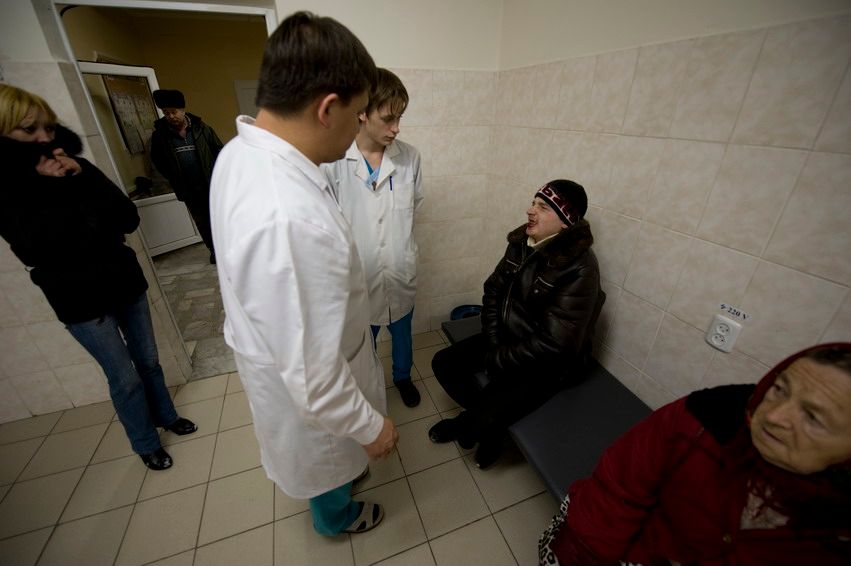 Ночная смена врачей в отделении травматологии Алматы, жизнь больницы, травматология, больница, врачи, Алматы, медицина, ночная смена, скорая помощь, пациенты, жизнь врачей, Карлыгаш Нуржан, Карла Нур, Shanger.kz