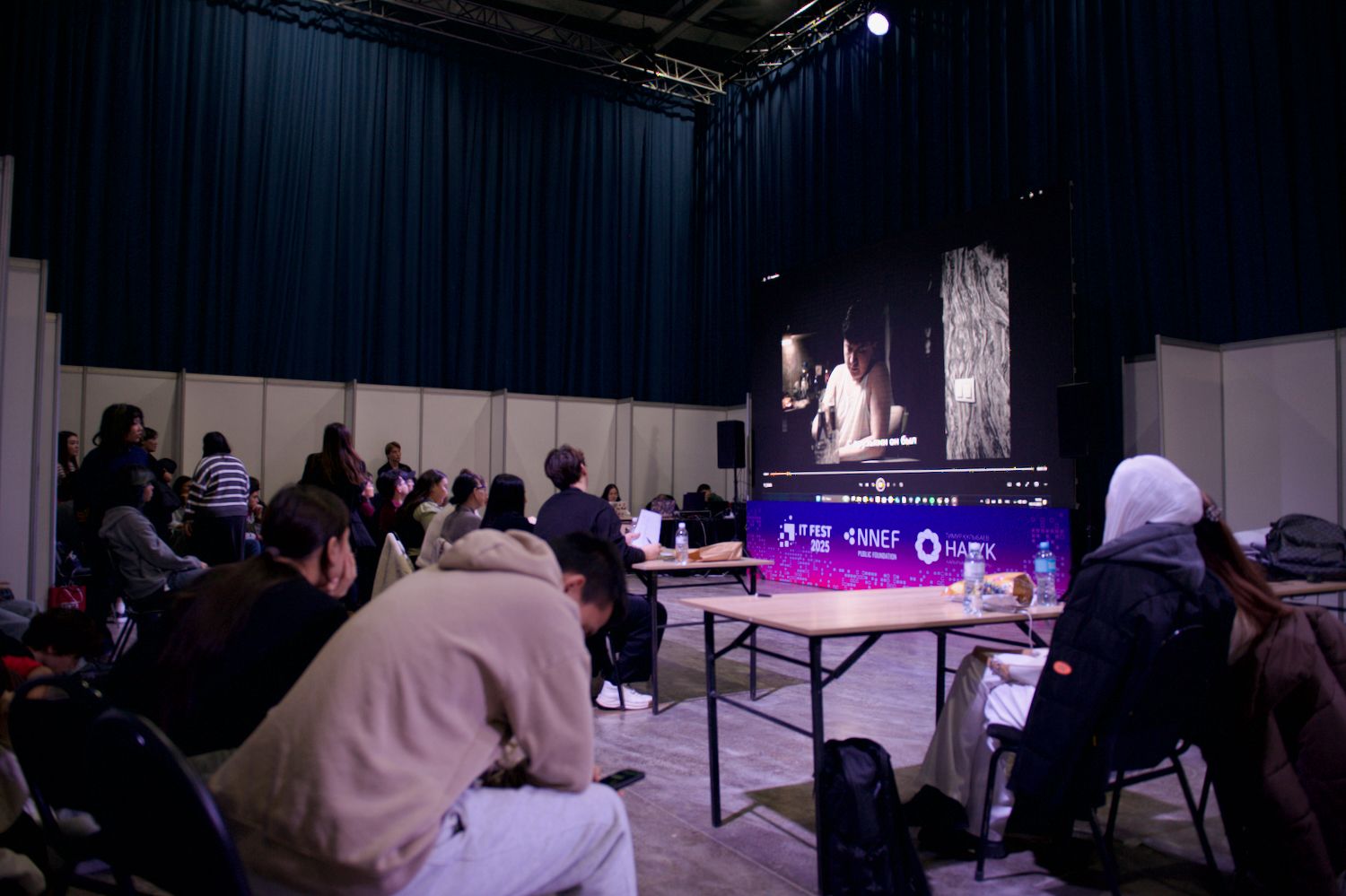 IT Fest 2025 в Алматы — образовательный фестиваль, организованный NNEF и University Alliance of Science and Technology (IITU, KBTU, UIB, AITU) при поддержке фонда Halyk; киберспорт, хакатоны, робототехника, студенческие проекты и технологические площадки.